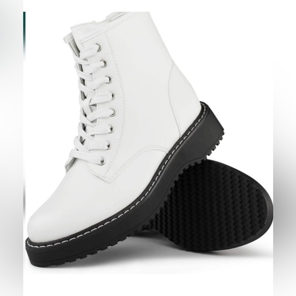 Hawkwell Shoes - Hawkwell women's white lace up zip combat boots chunky NWOT sz 8